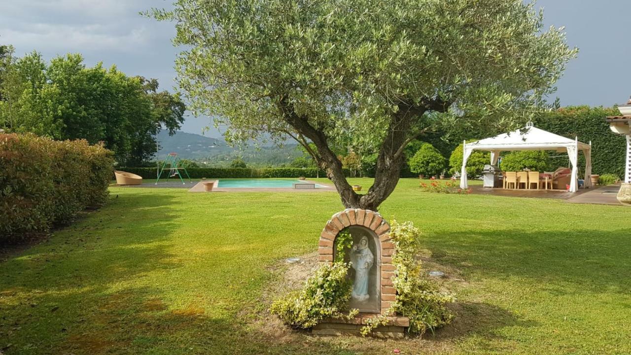 La Villa Nel Bosco Lucca Luaran gambar